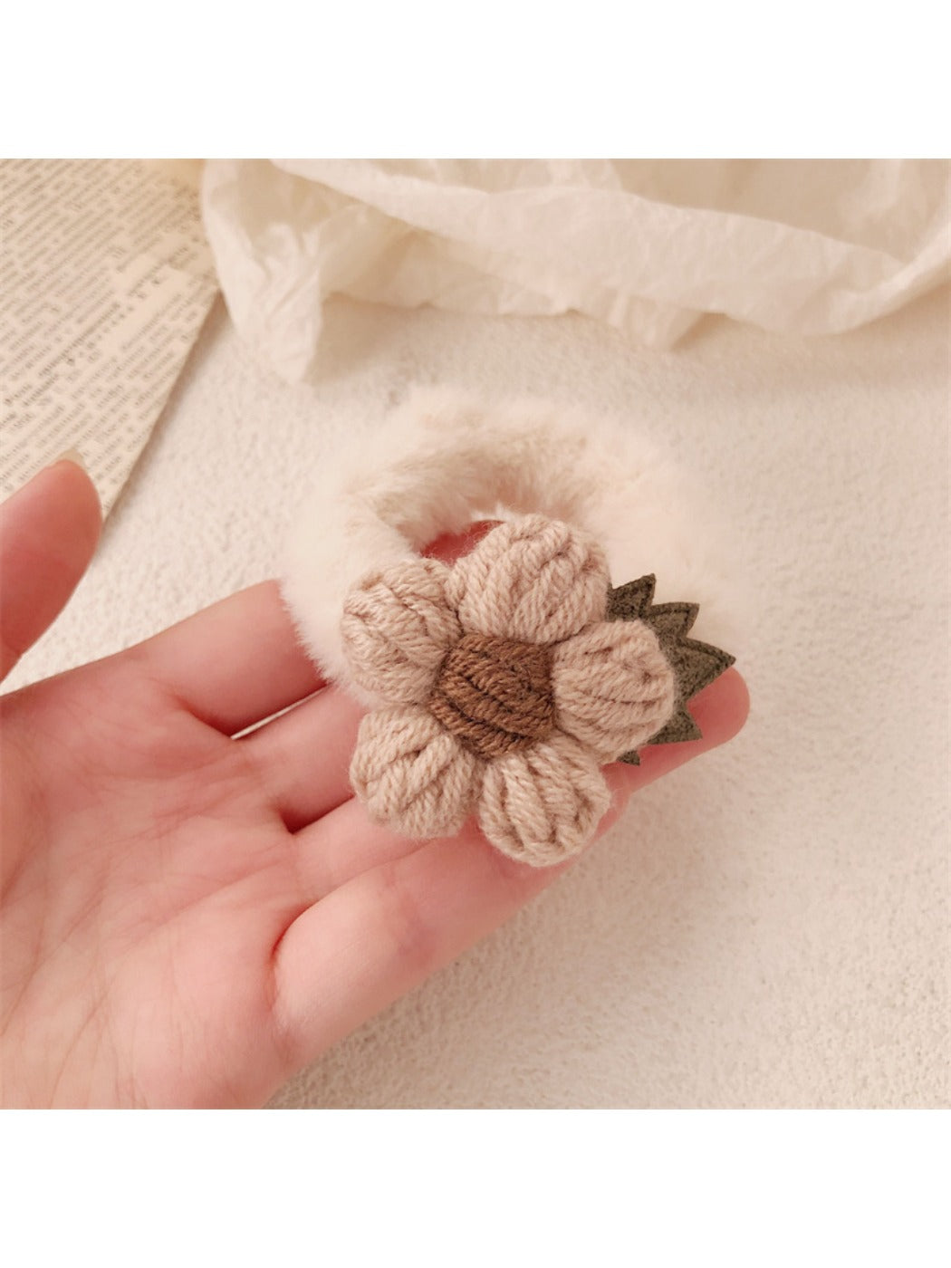 Gifty - Flower Shaped Hair Tie