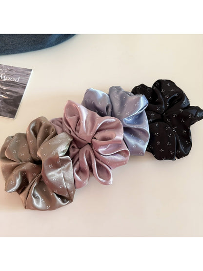 Gifty - Small Floral Satin Scrunchie
