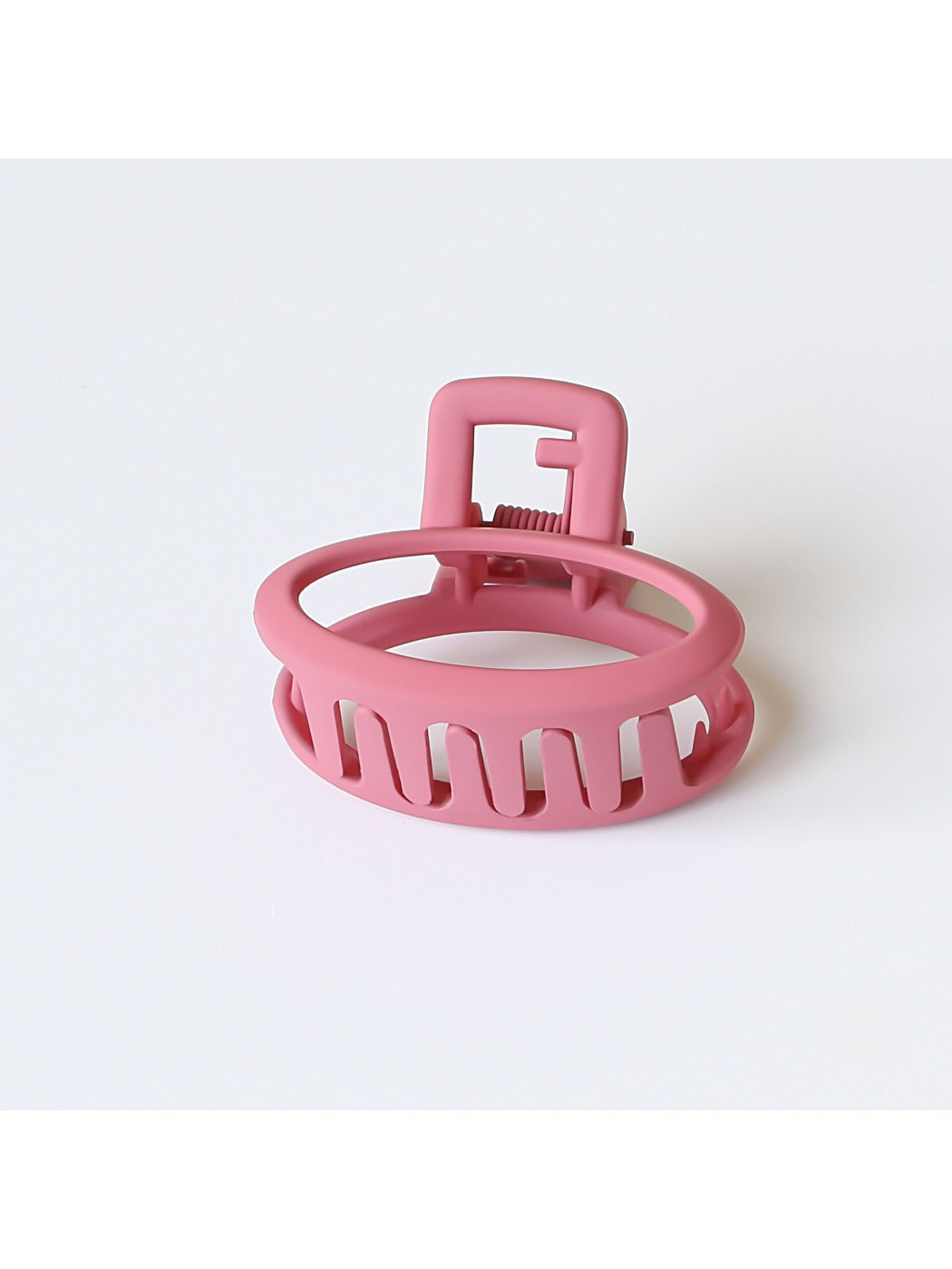Beau - Minimalist Oval Shaped Openwork Claw Clip