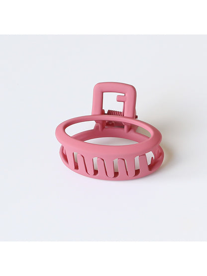 Beau - Minimalist Oval Shaped Openwork Claw Clip