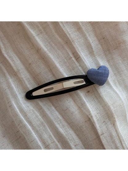 Beau - Plaid Fabric Heart Side Hair Clip