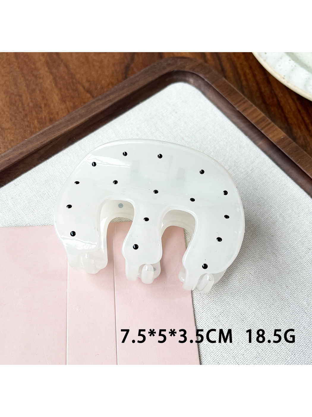 Beau - Lacquered Polka Dot Ring Accent Claw Clip