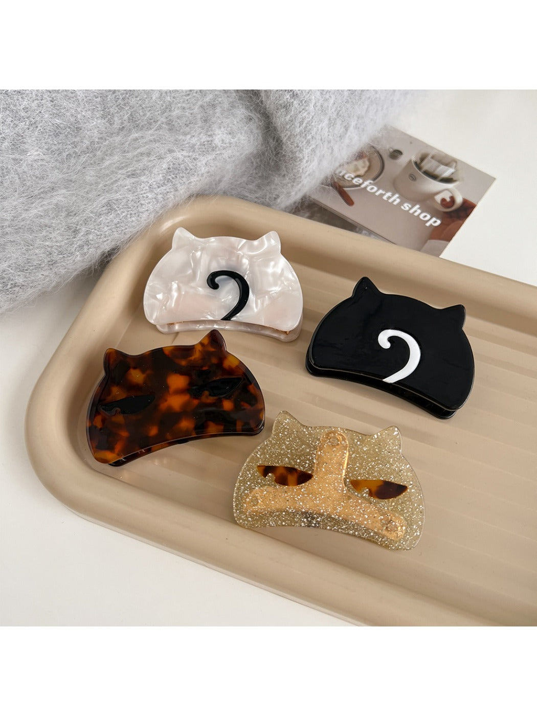 Beau - Slanted Eyes Cat Shape Hair Clip
