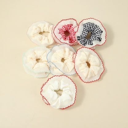 Gifty - Ruffled Lace Scrunchie