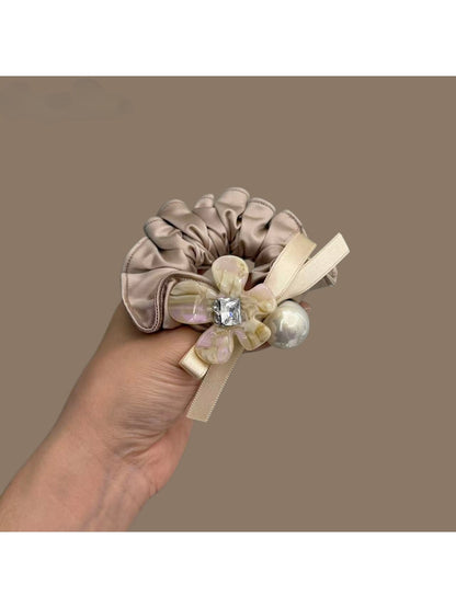 Gifty - Polyester Floral Ribbon Detail Hair Scrunchie