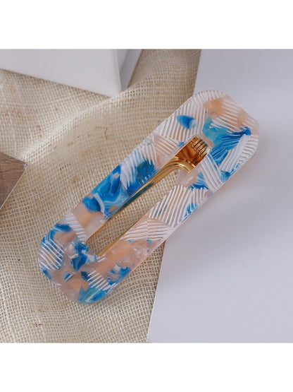 Beau - Hollowed Out Square Hair Clip