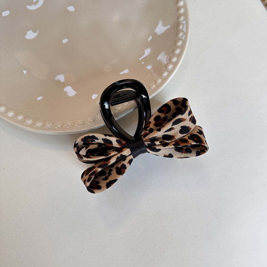 Beau - Edgy Leopard Print Bow Claw Clip