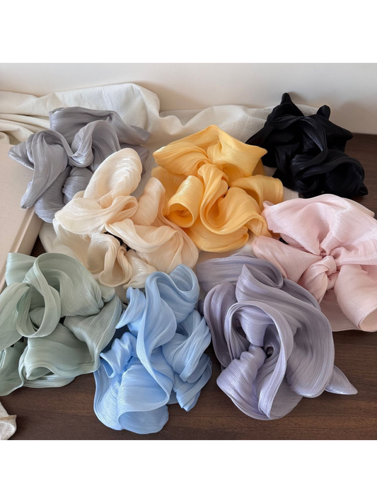 Beau - Glossy Sheer Irregular Ruffle Banana Clip