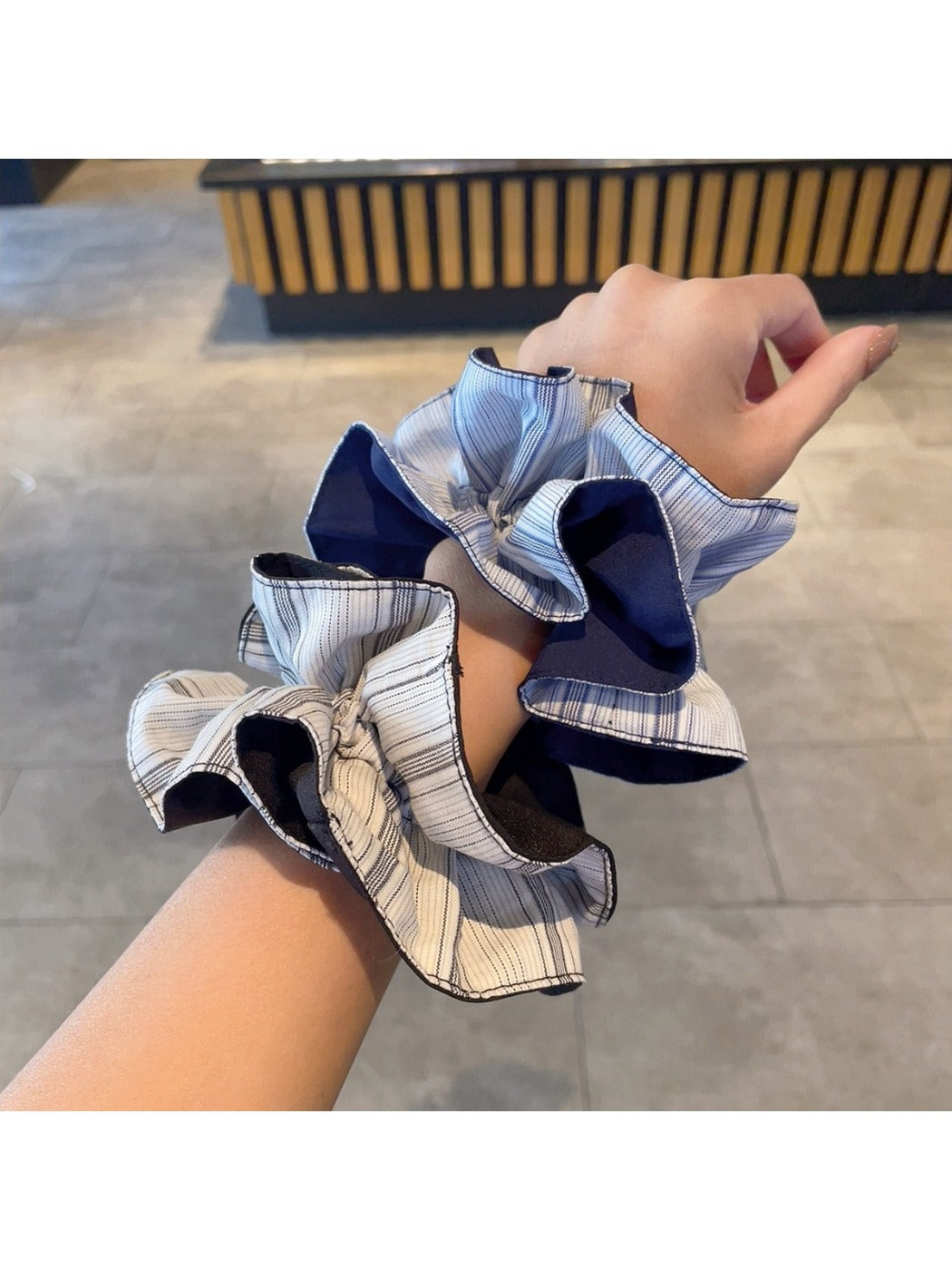 Gifty - Color-Blocked Double-Layer Scrunchie