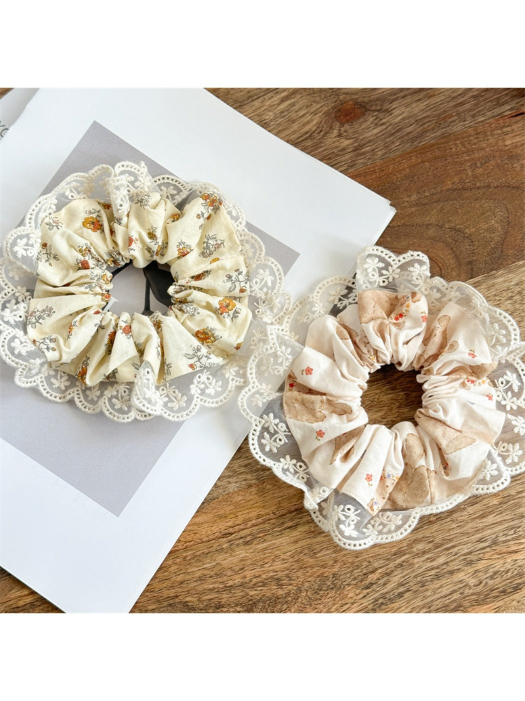 Gifty - Sweet Lace Hair Tie