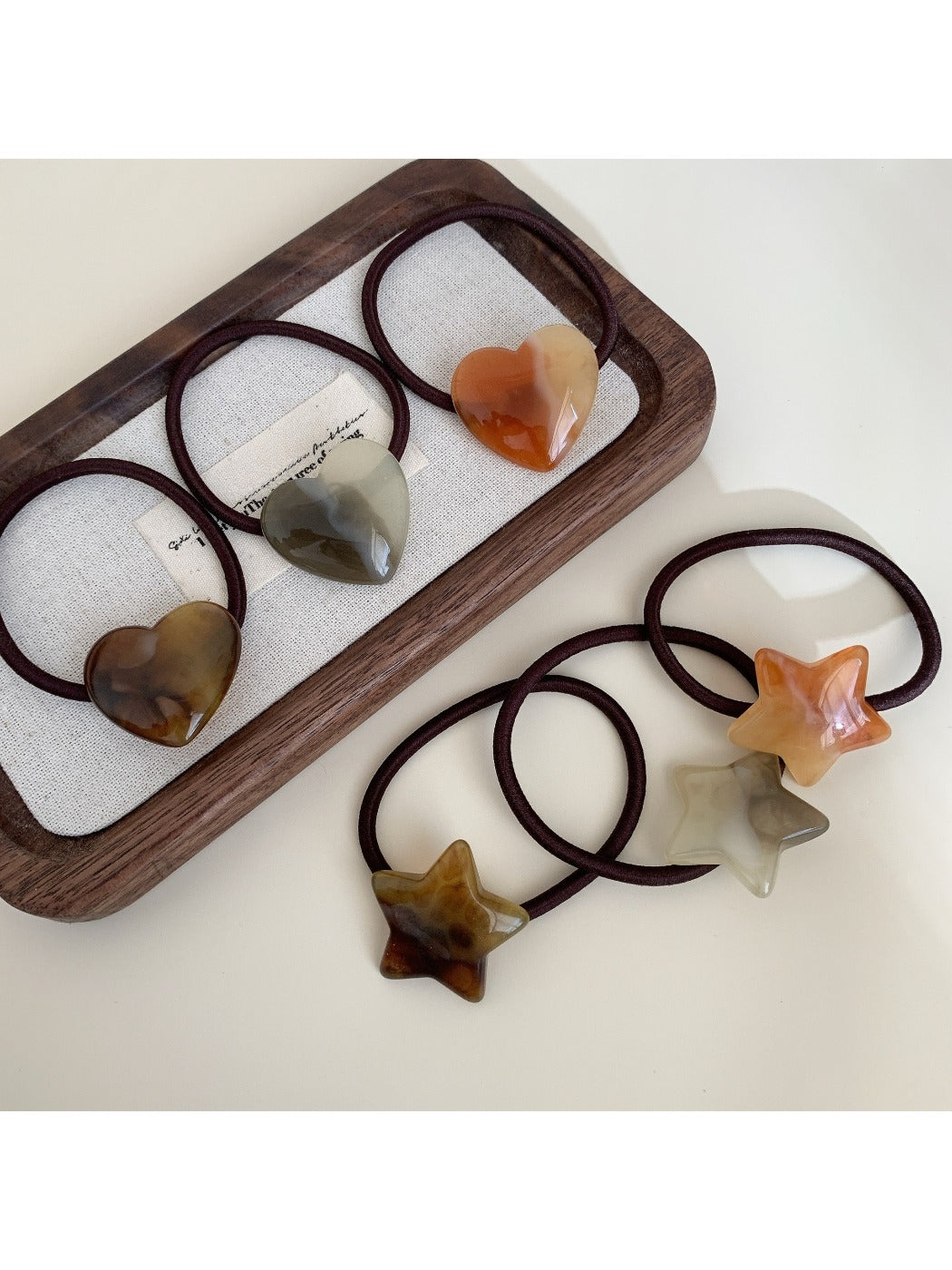 Gifty - Textured Minimalist Hair Tie