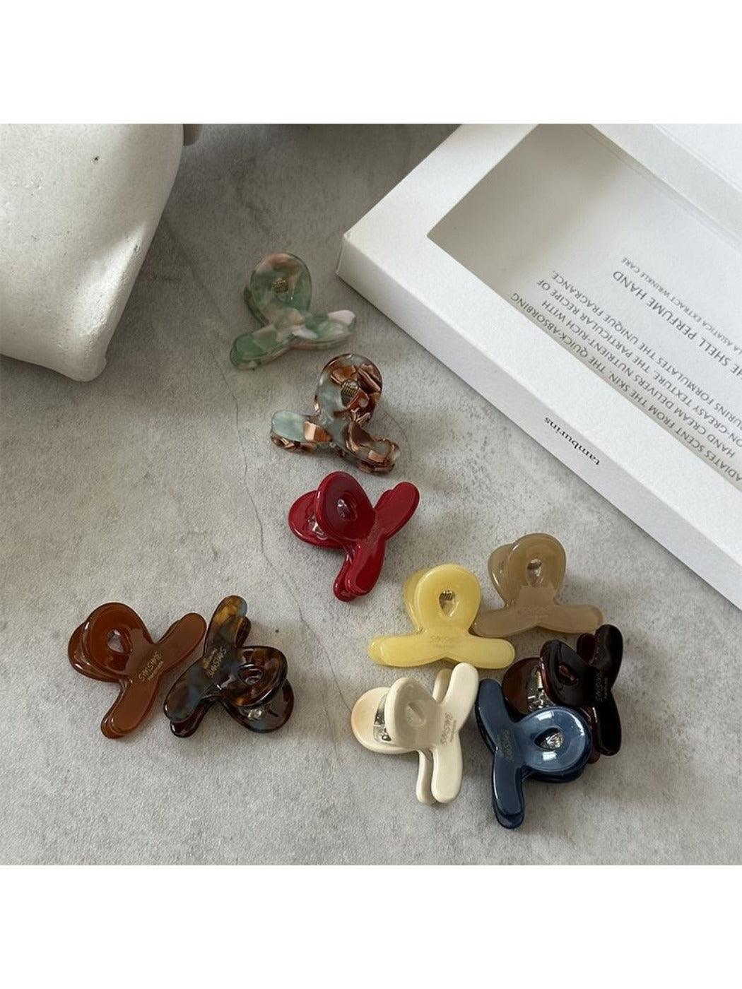 Beau - Cute Mini Crisscross Hair Claw Clip