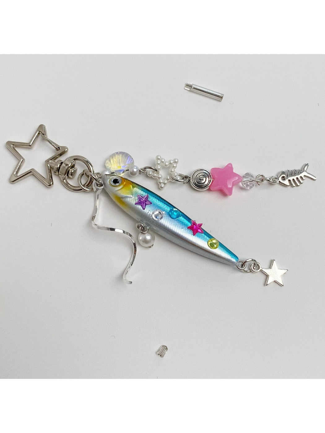 Keypus - Segmented Beaded Look Fish Bag Charm Keychain