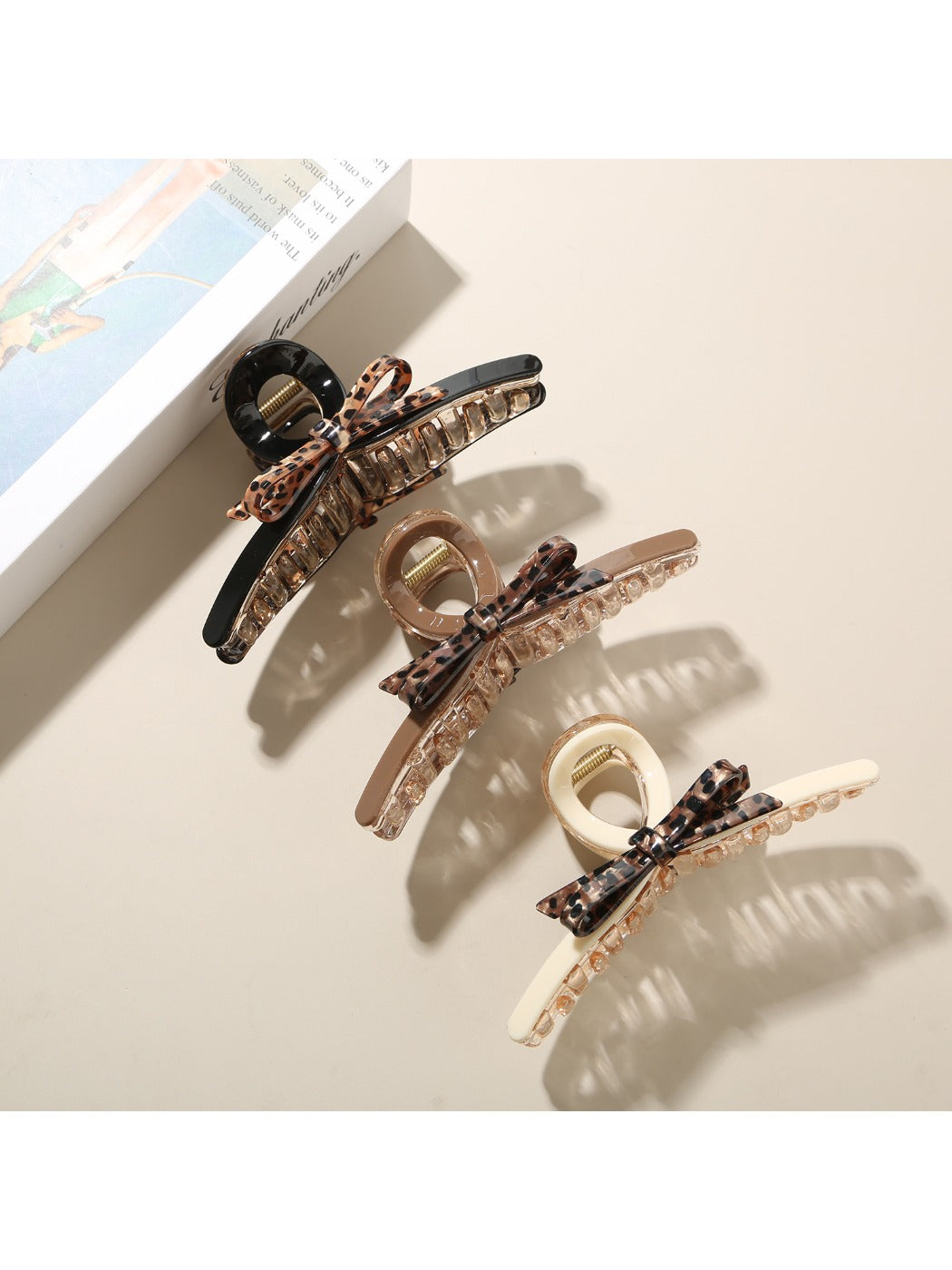 Beau - Vintage Style Criss Cross Claw Clip