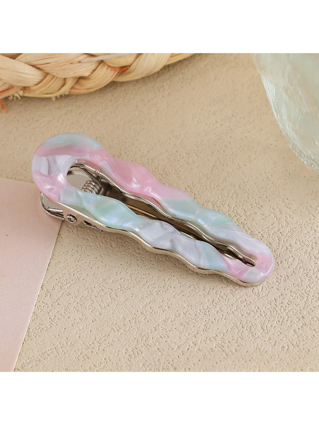 Beau - Spring Summer Wavy Shaped Hair Clip