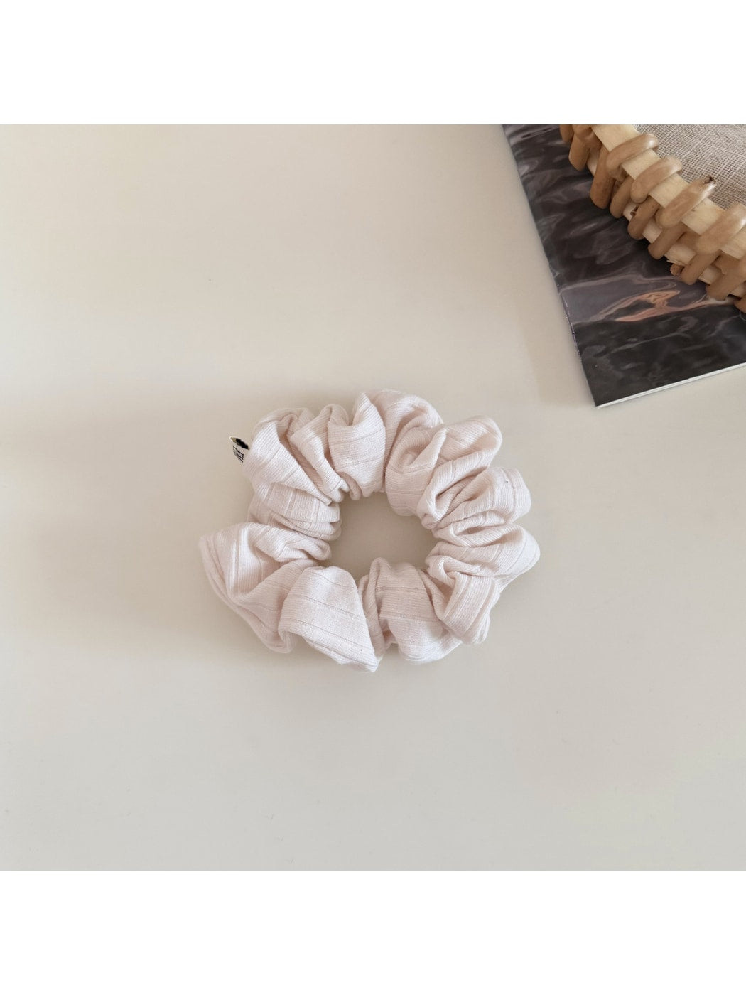 Gifty - Ribbed Knit Polyester Scrunchie