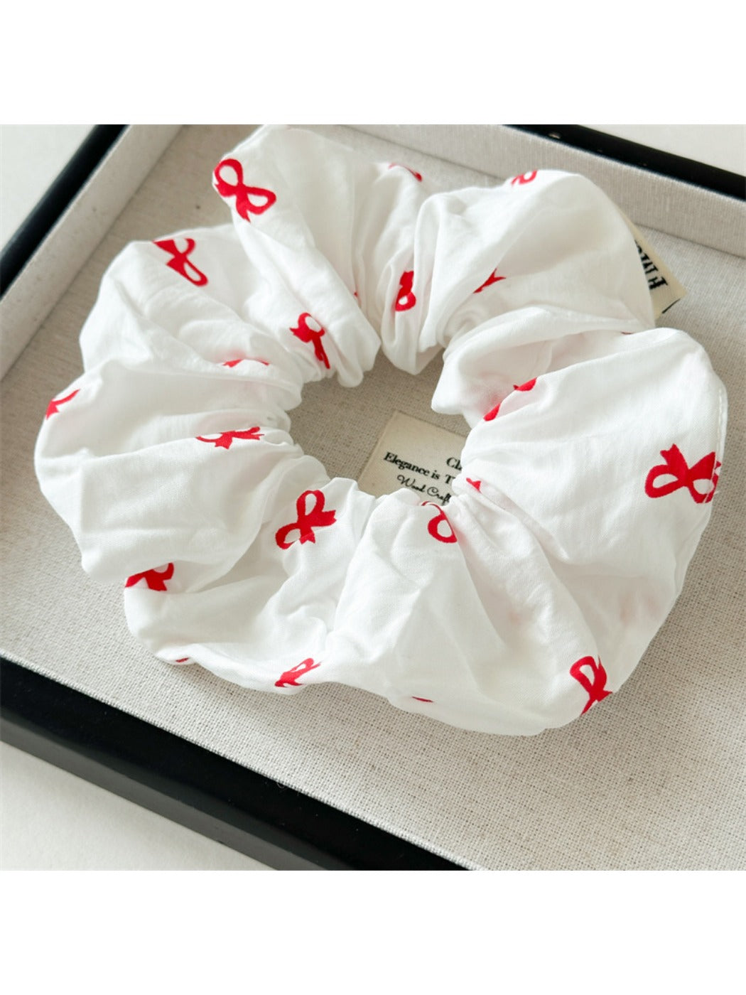 Gifty - Red Bow Hair Scrunchie