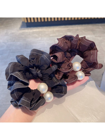 Gifty - Color Block Ruffle Scrunchie