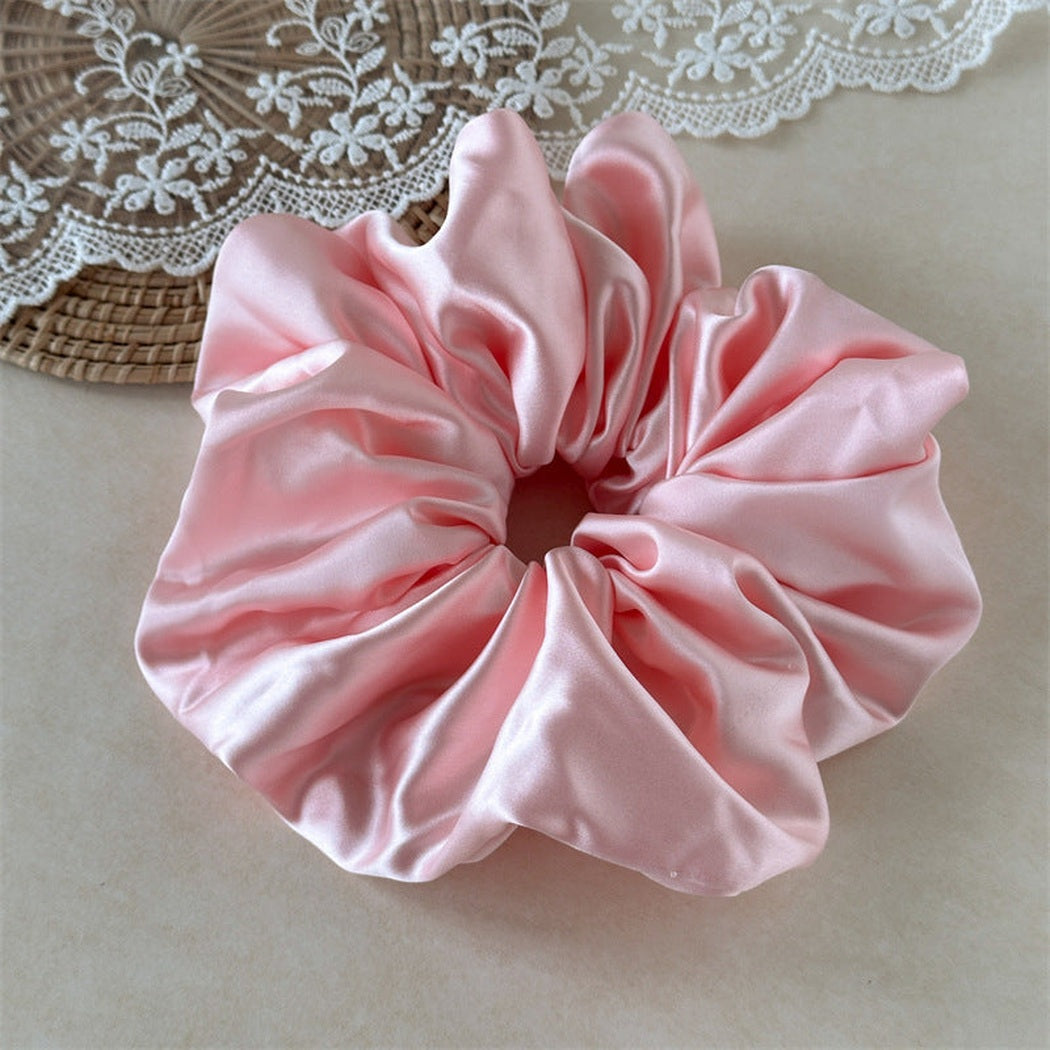 Oversized Glossy Scrunchie Collection variant image
