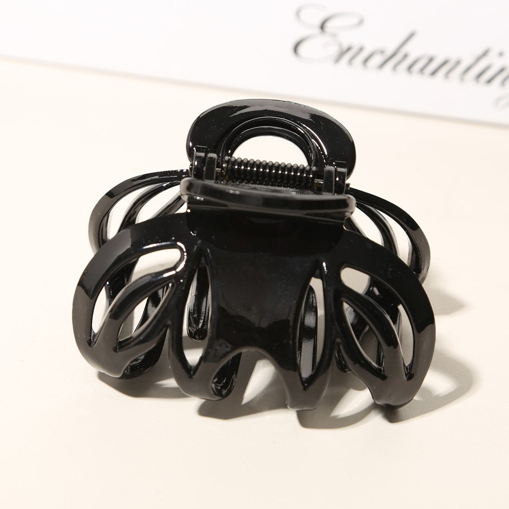 Beau - Glossy Openwork Leopard Pattern Claw Clip