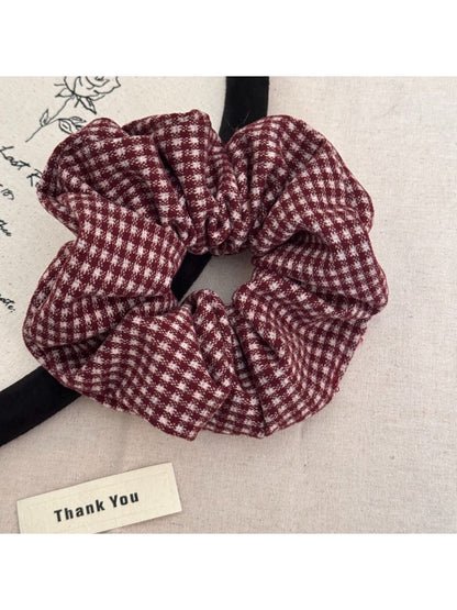 Gifty - Warm Plaid Hair Scrunchie
