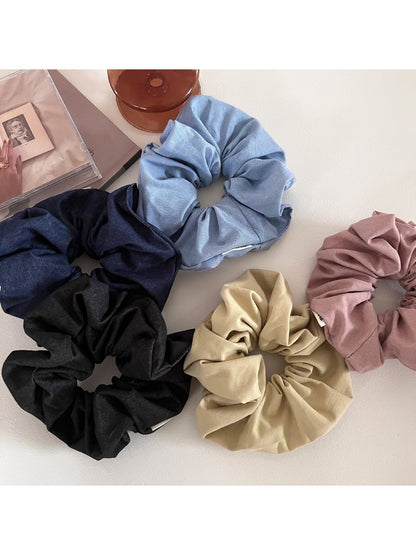 Gifty - Versatile Soft Sweet Scrunchie