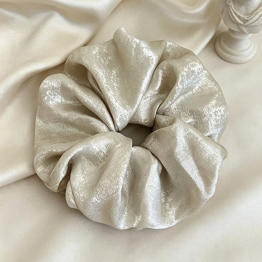 Gifty - Lustrous Polyester Round Style Scrunchie