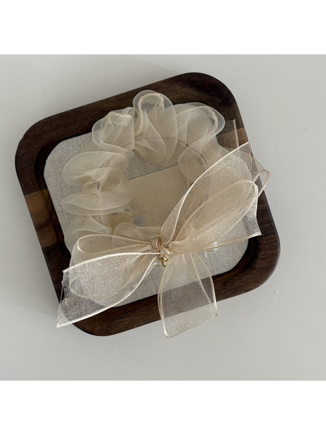 Gifty - Polyester Bow Detail Simple Hair Tie