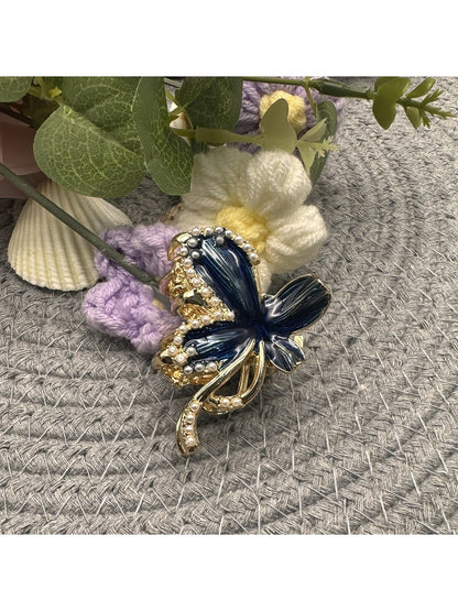 Side view of Beau flower hair clip highlighting clip mechanism and petal details