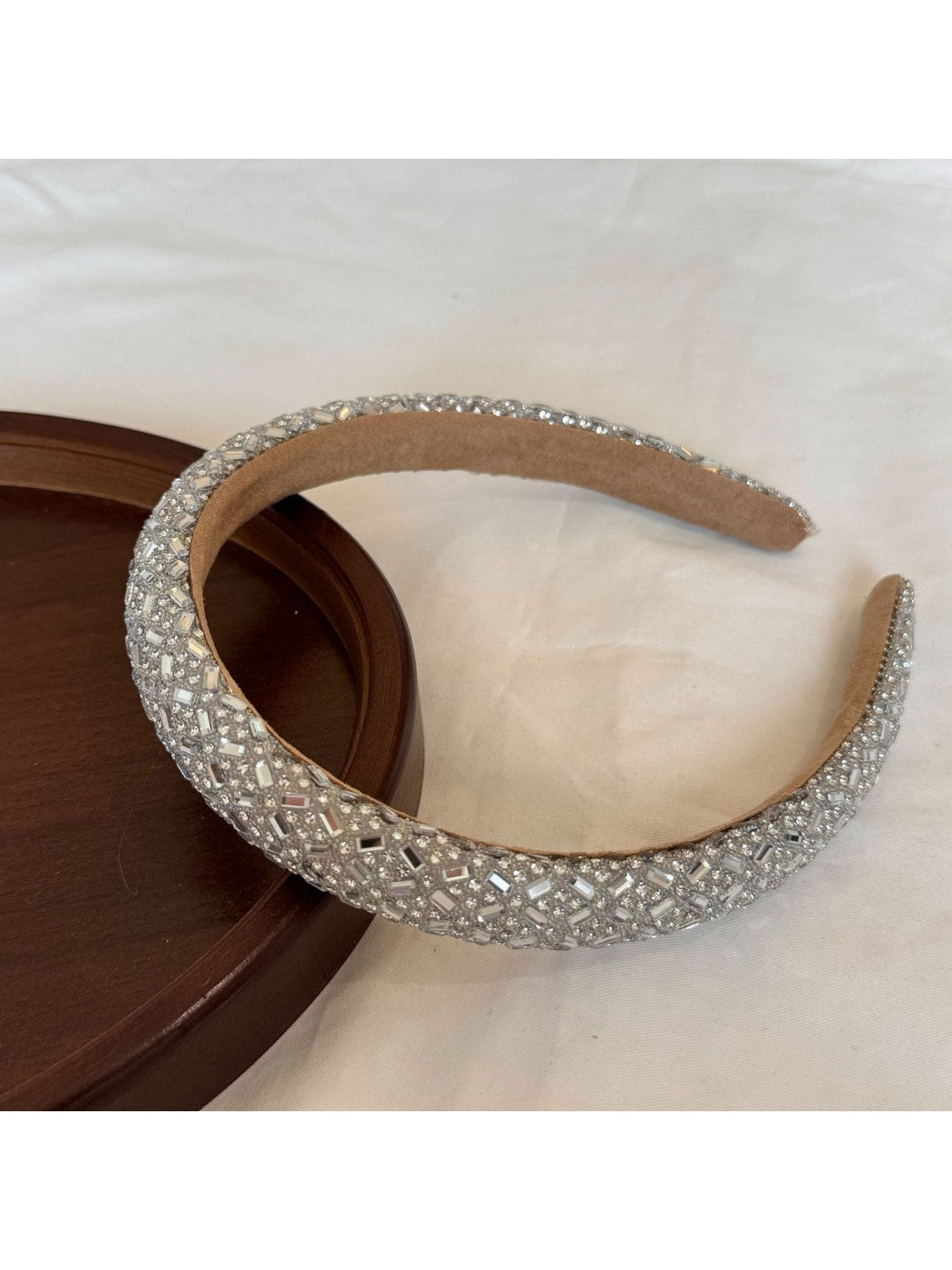 Gifty - Modern Minimalist Rhinestone Detail Padded Headband