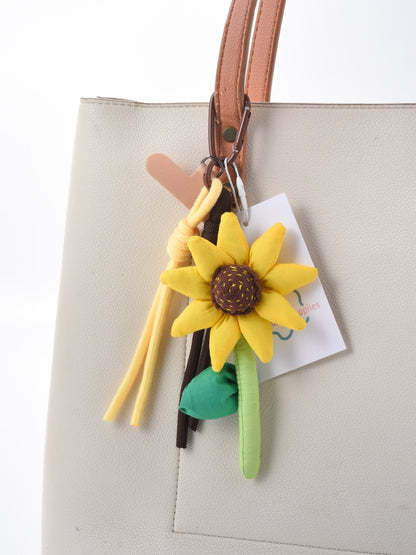 Keypus - Cute Realistic 3D Sunflower Keychain