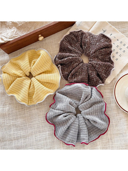 Gifty - Solid Color Knitted Scrunchie Hair Tie