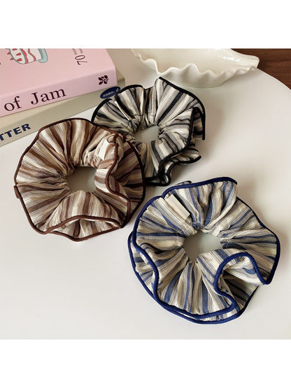 Gifty - Graceful Striped Scrunchie Hair Tie
