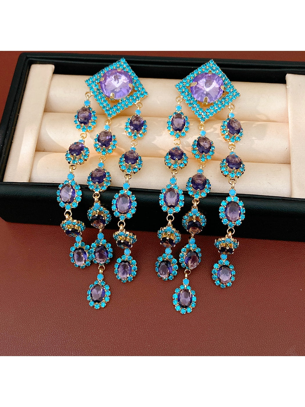 Earedge - Vintage Rhinestone Geometric Tassel Earrings