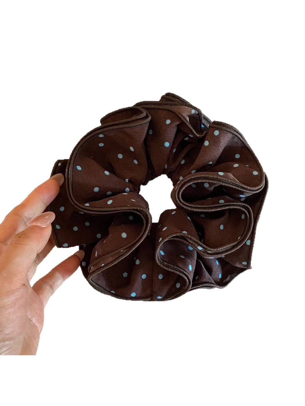 Gifty - Polka Dot Retro Scrunchie