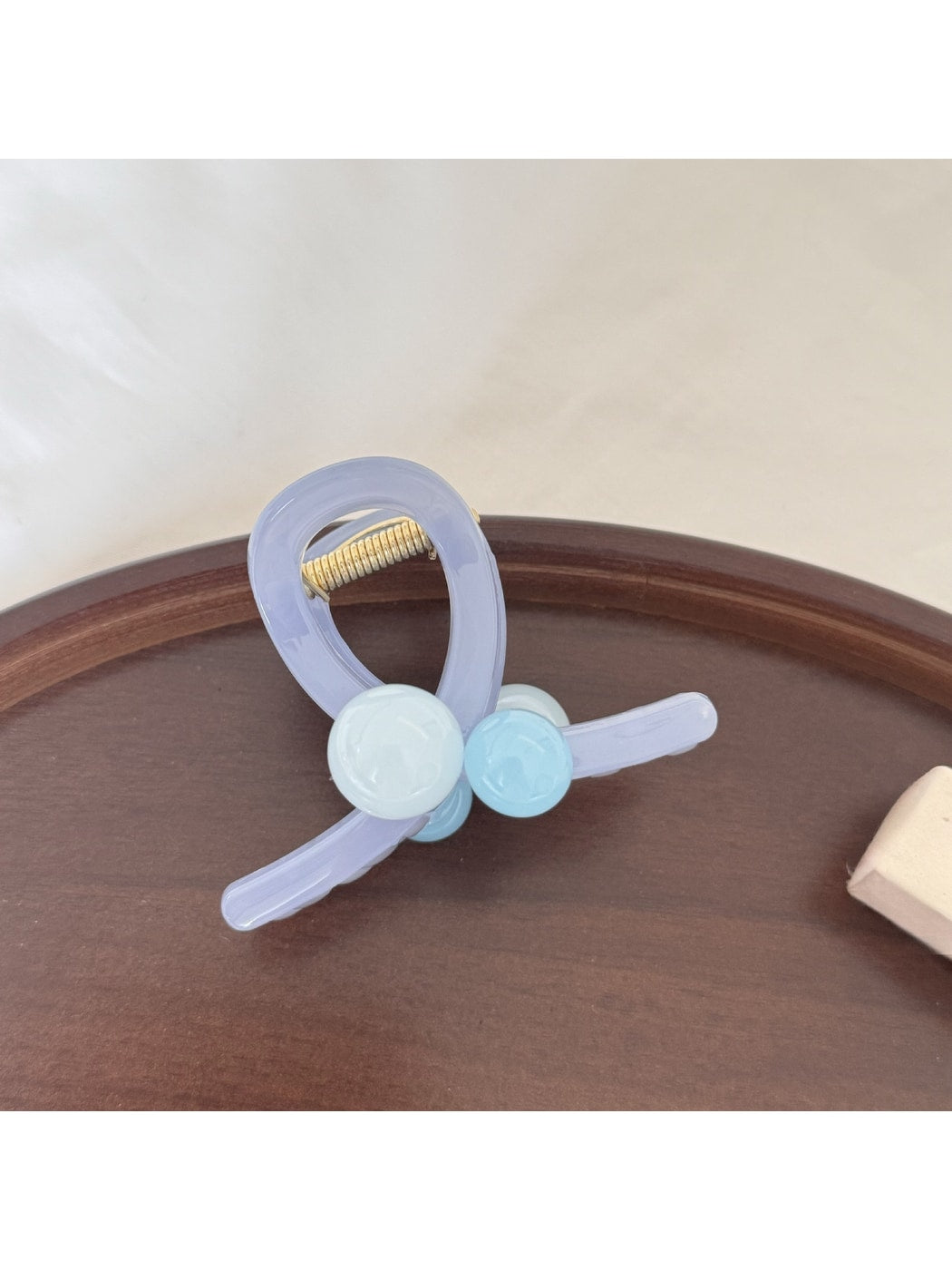 Beau - Rounded Geometric Alloy and Acrylic Claw Clip