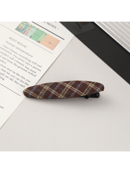 Beau - Plaid Fabric Oval Side Bangs Hair Clip