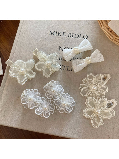 Beau - Elegant White Flower Hair Clip