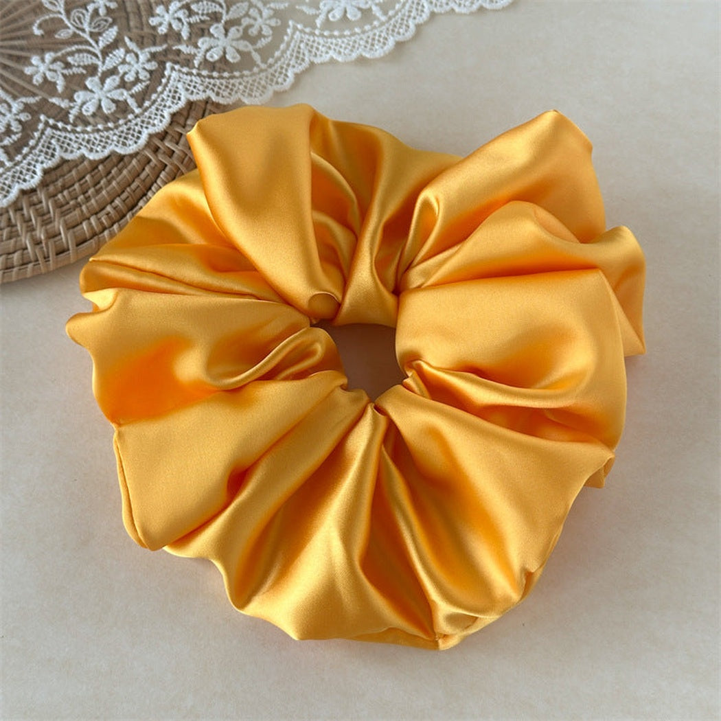 Oversized Glossy Scrunchie Collection variant image