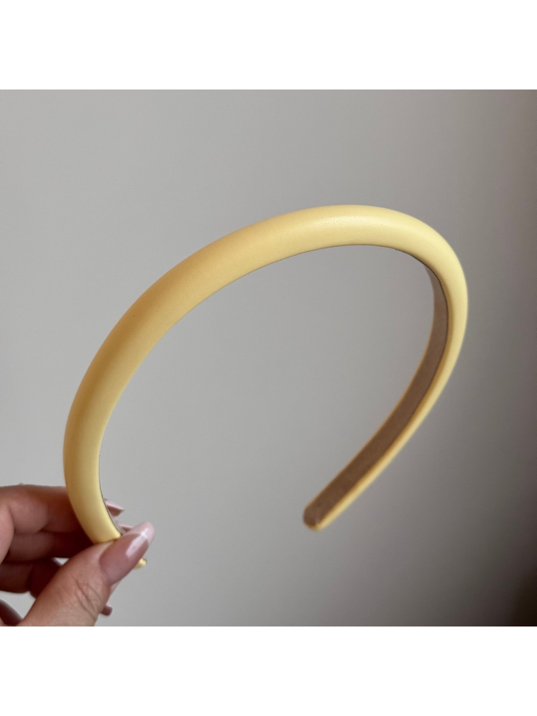 Gifty - Simple Irregular Edge PU Leather Headband