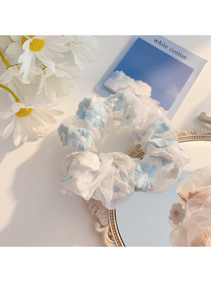 Gifty - Embroidered Flower Organza Look Scrunchie