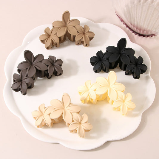 Beau - Petal Design Matte Back Hair Styling Claw Clip