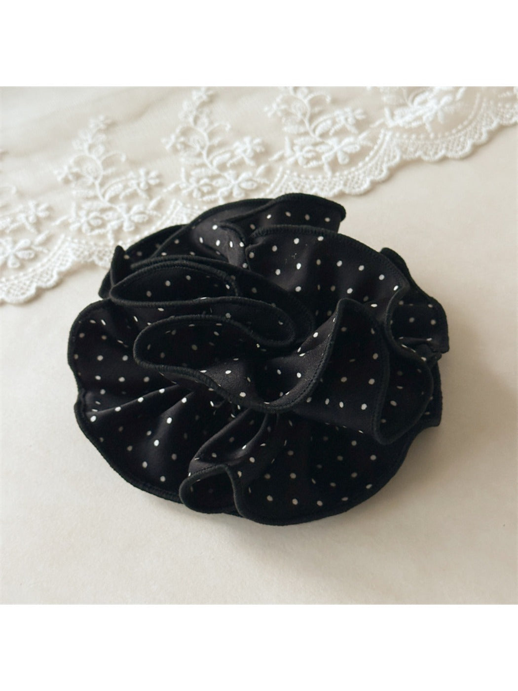 Gifty - Solid Color Polka Dot Ruffle Scrunchie