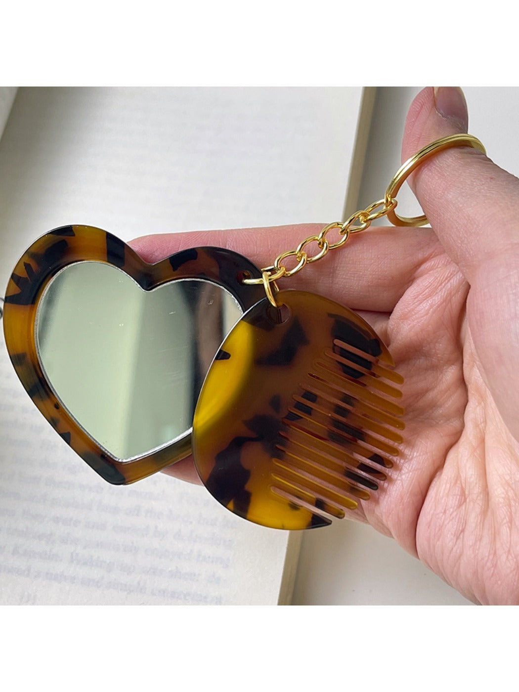 Keypus - Heart Shaped Mirror Comb Keychain