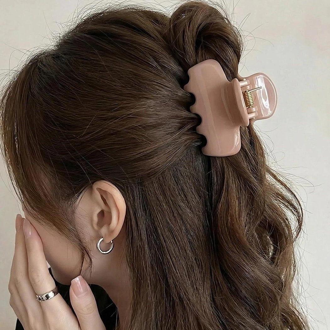 Beau - Simple Glossy Geometric Hair Claw Clip