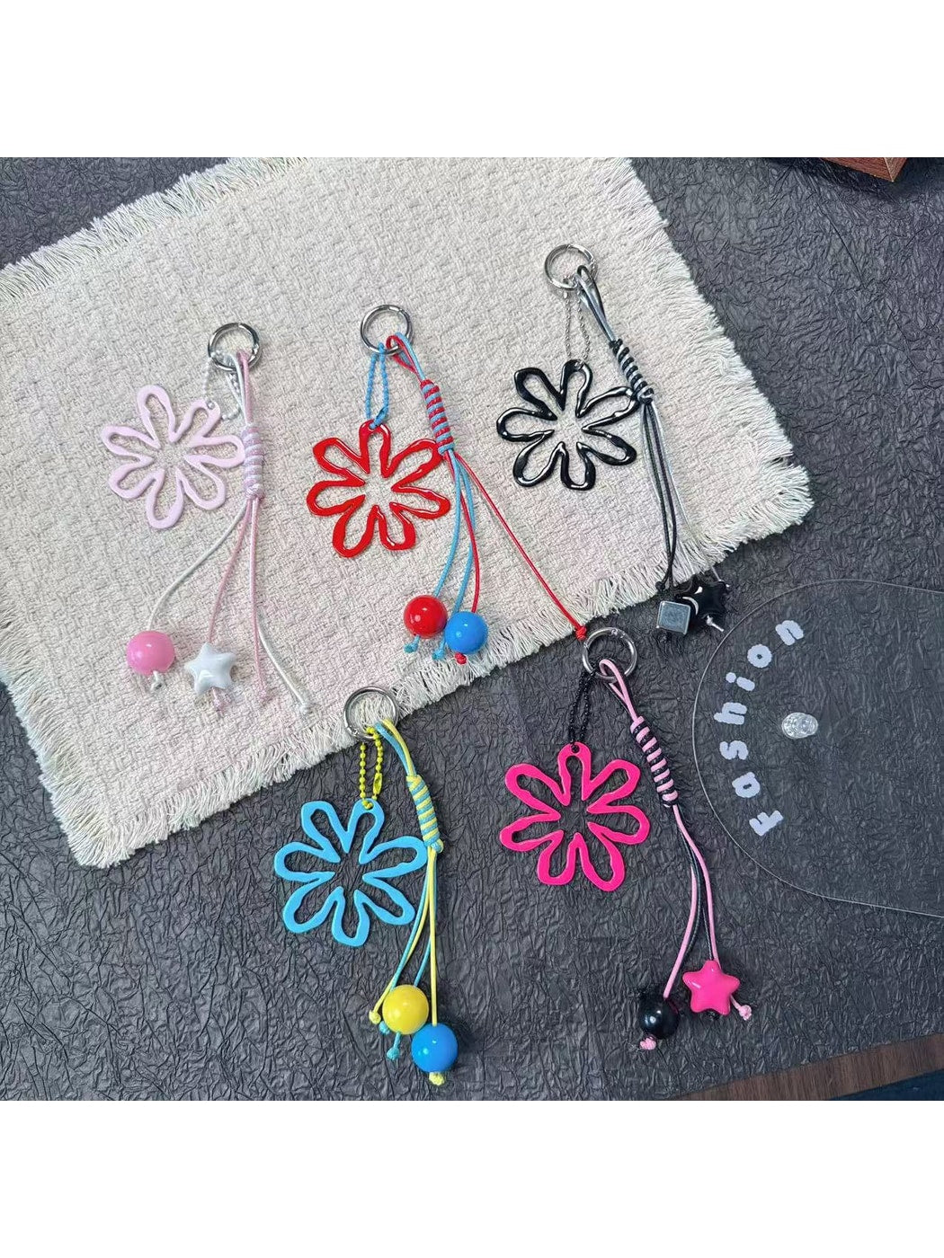 Keypus - Cutout Flower Pendant Decorative Bag Charm Keychain
