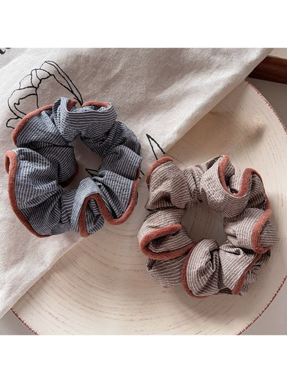 Gifty - Soft Striped Scrunchie Hair Tie