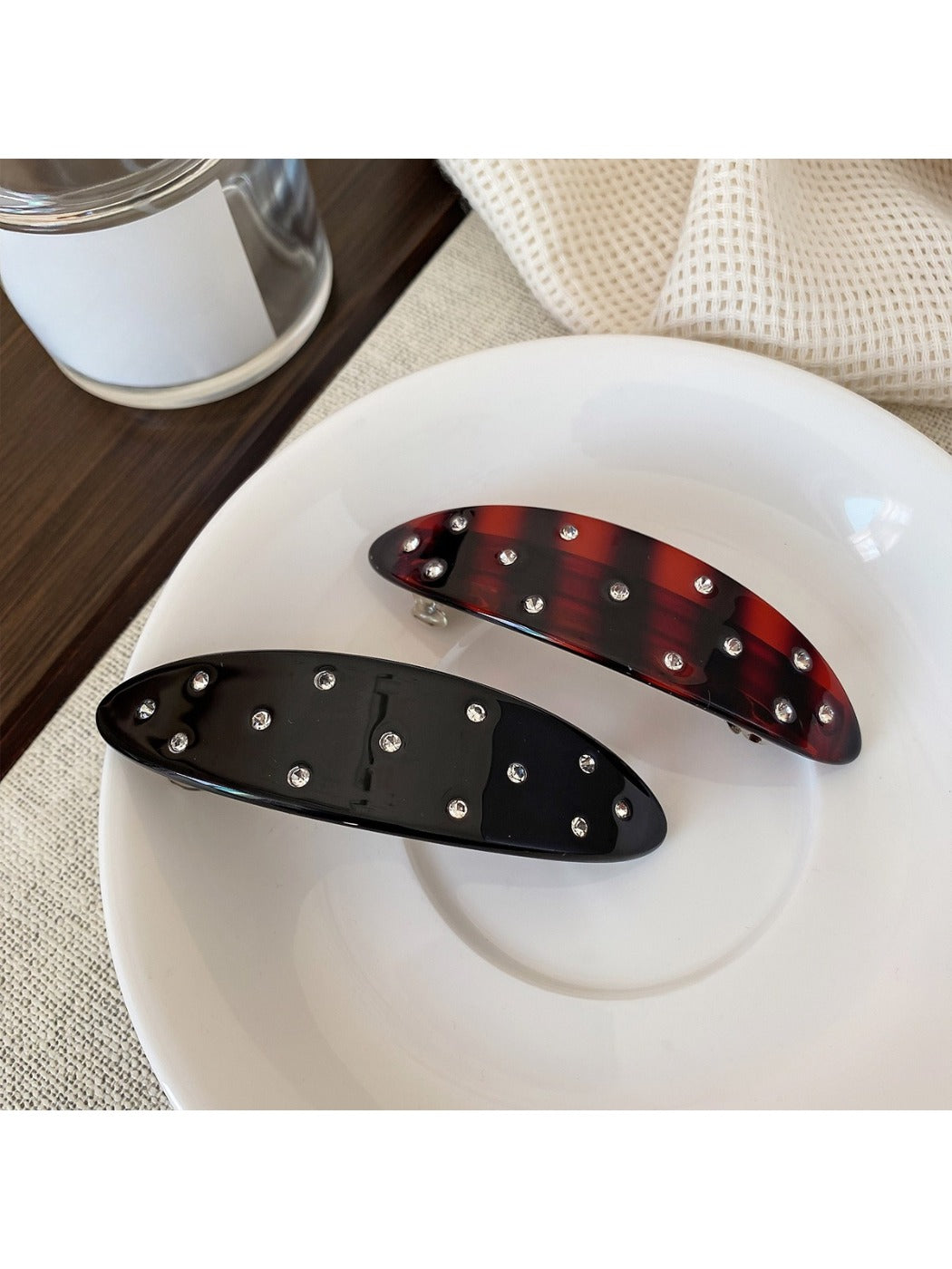 Beau - Vintage Oval Hair Clip