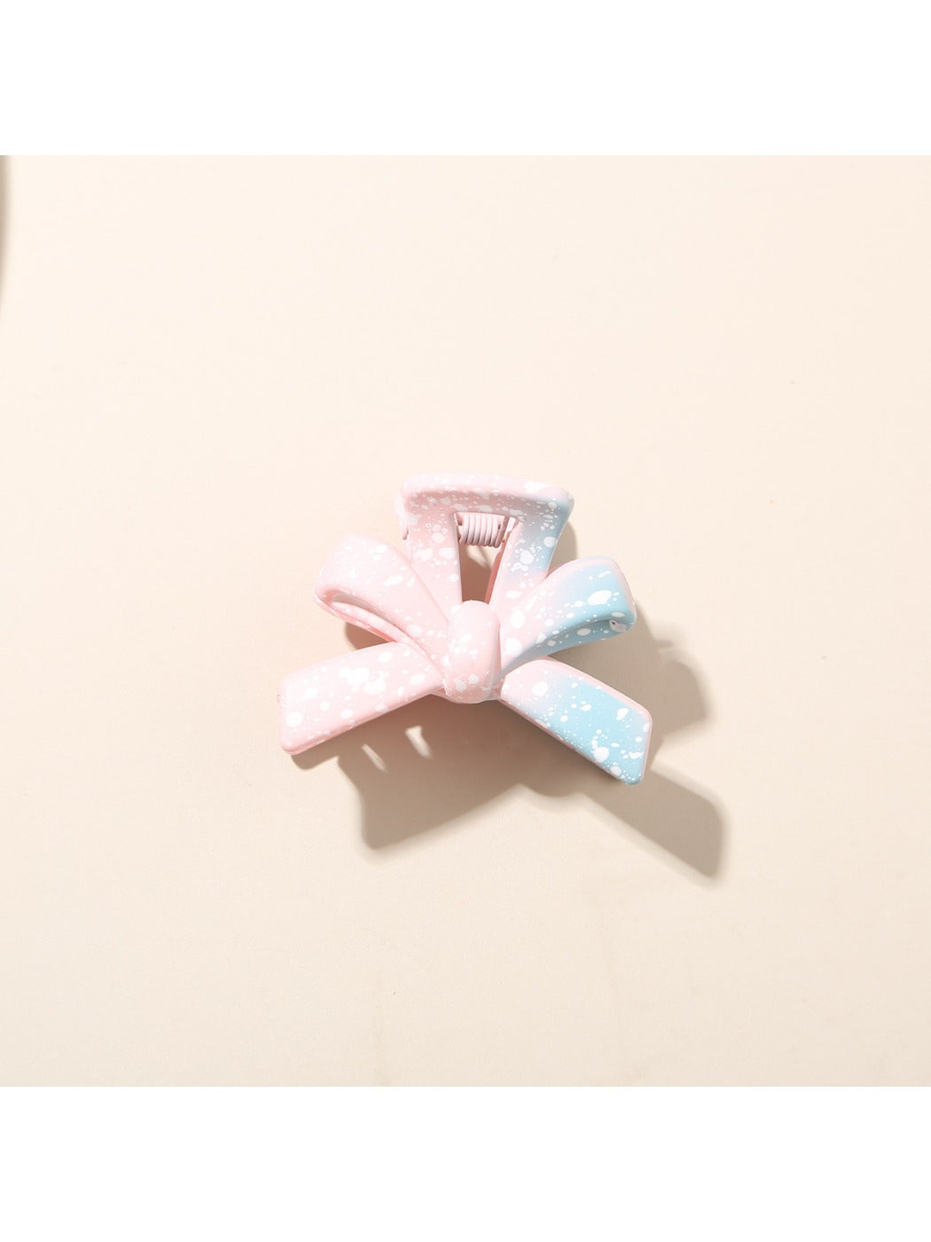 Beau - Gradient Bow Shaped Hair Claw Clip