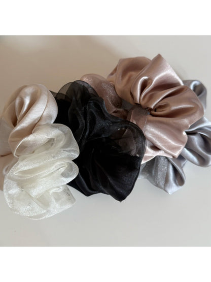 Gifty - Satin Paneled Ruched Scrunchie